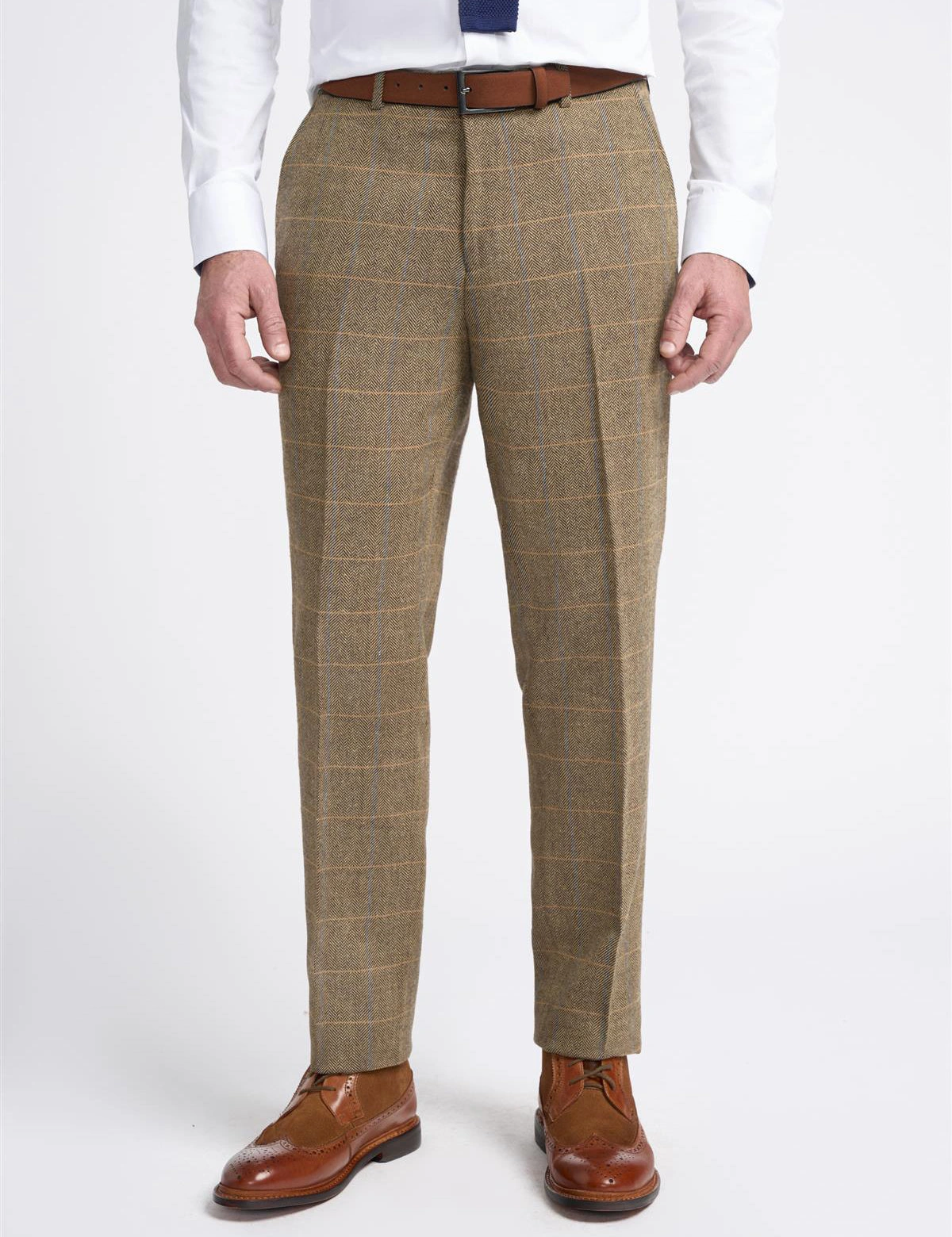 ALBERT Tweed Brun: L'élégance classique revisitée. Pantalon intemporel, charme irrésistible.
