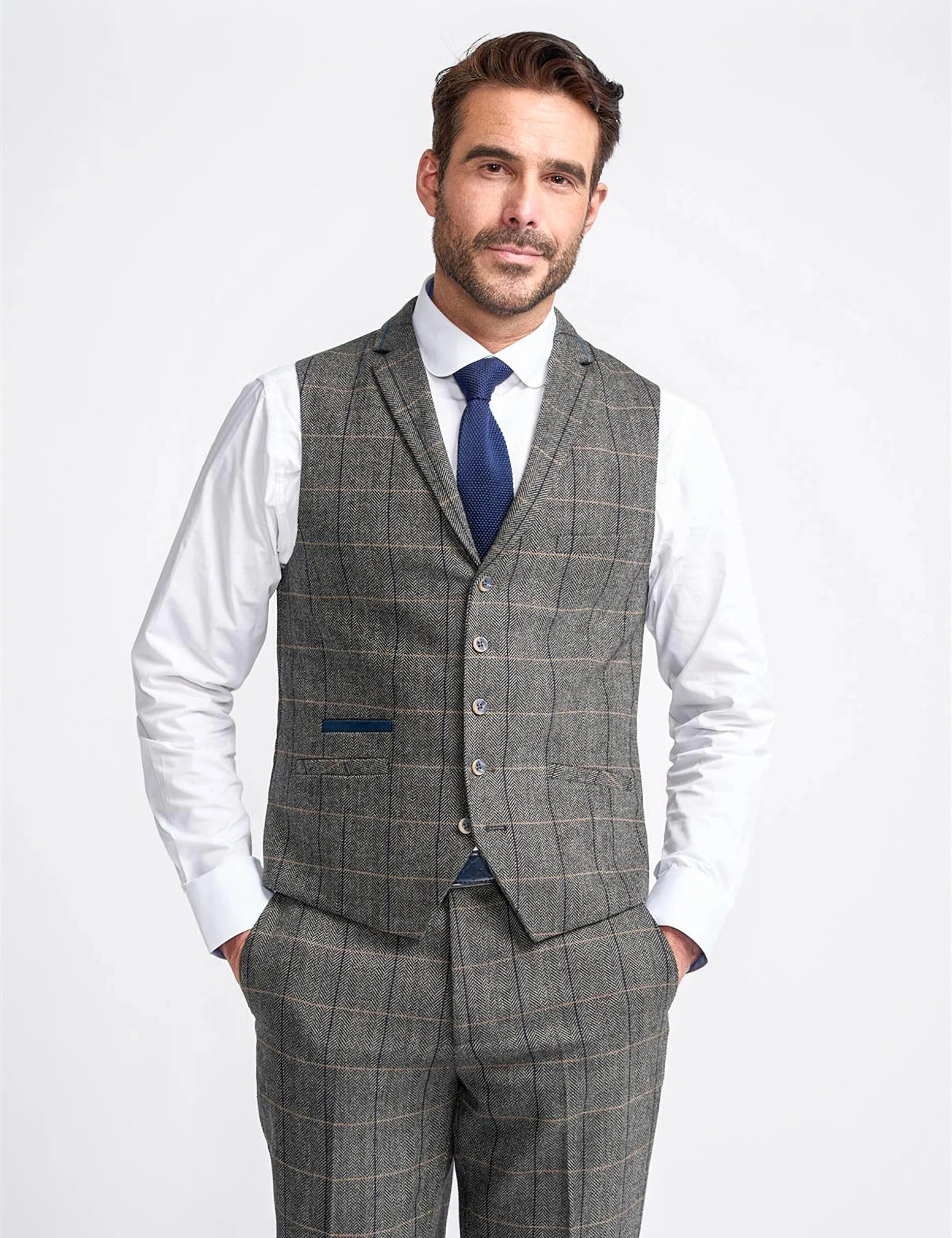 Gilet en tweed gris Albert : l'élégance intemporelle pour un style irrésistible.